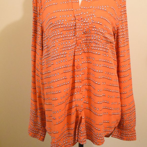 Beach Lunch Lounge Orange Hearts Button Shirt - Picture 3 of 7